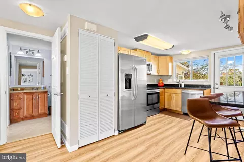 7730 W Shore Rd, Pasadena, MD 21122 photo 24