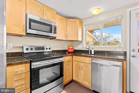 7730 W Shore Rd, Pasadena, MD 21122 photo 23