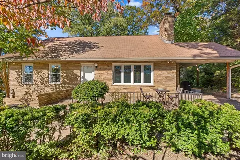 522 Koch Rd, Linthicum Heights, MD 21090
