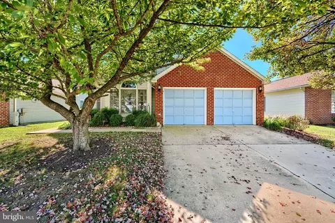 793 Eastern Point Rd, Annapolis, MD 21401