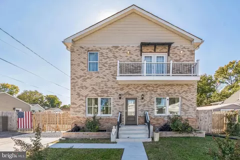 2041 Kurtz Ave, Pasadena, MD 21122 photo 1