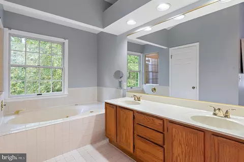 Bath - 122 Spring Place Way, Annapolis, MD 21401 photo 1 of 3