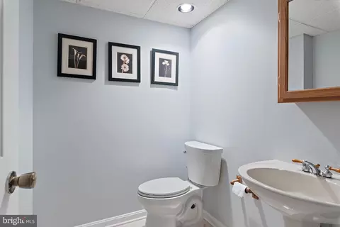 Bath - 122 Spring Place Way, Annapolis, MD 21401 photo 3 of 3