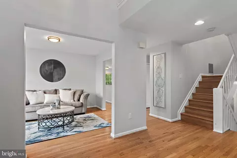 Entry Way - 122 Spring Place Way, Annapolis, MD 21401 photo 2 of 8