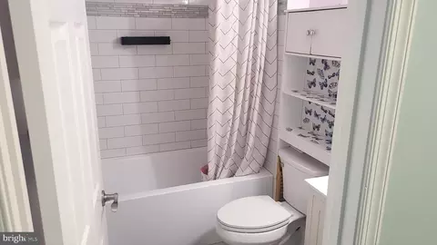 7804 Titan Ct, Pasadena, MD 21122 photo 10