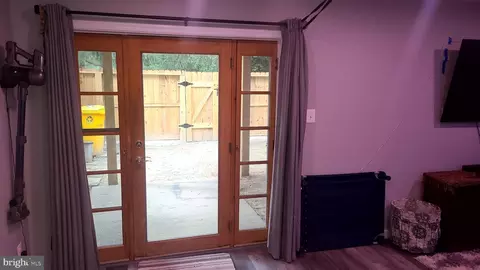 7804 Titan Ct, Pasadena, MD 21122 photo 20