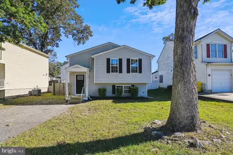 Exterior - 7835 Catherine Ave, Pasadena, MD 21122 photo 5 of 15
