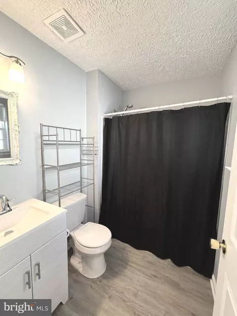 Bath - 7835 Catherine Ave, Pasadena, MD 21122 photo 1 of 4