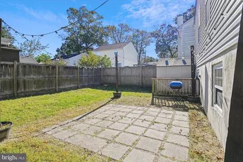 Exterior - 7835 Catherine Ave, Pasadena, MD 21122 photo 7 of 15