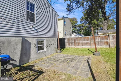 Exterior - 7835 Catherine Ave, Pasadena, MD 21122 photo 9 of 15