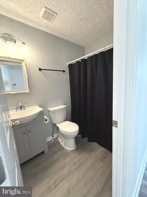 Bath - 7835 Catherine Ave, Pasadena, MD 21122 photo 4 of 4