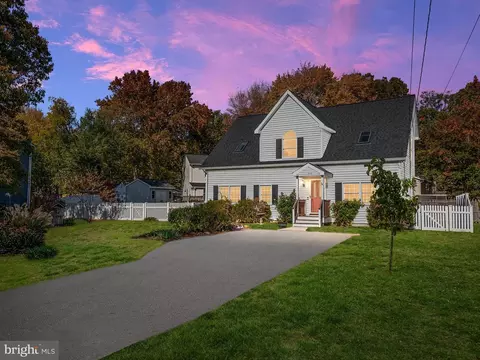 1210 Spruce Ave, Shady Side, MD 20764