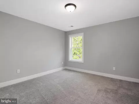 Bedroom - 7819 Outing Ave, Pasadena, MD 21122 photo 3 of 8