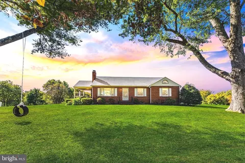 513 Corbin Pkwy, Annapolis, MD 21401