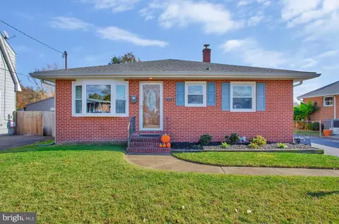 181 Kenwood Rd, Pasadena, MD 21122