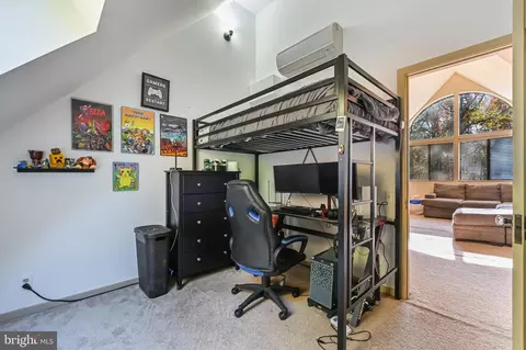 Bedroom - 4921 Idlewilde Rd, Shady Side, MD 20764 photo 11 of 12
