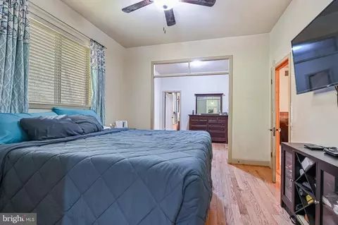Bedroom - 4921 Idlewilde Rd, Shady Side, MD 20764 photo 1 of 12