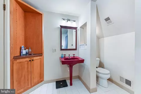 Bath - 4921 Idlewilde Rd, Shady Side, MD 20764 photo 3 of 3
