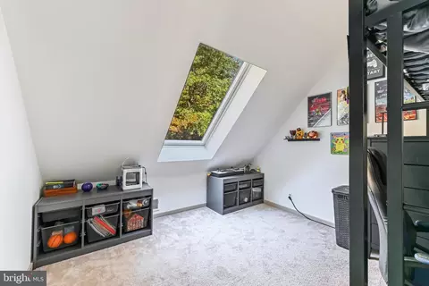 Bedroom - 4921 Idlewilde Rd, Shady Side, MD 20764 photo 12 of 12