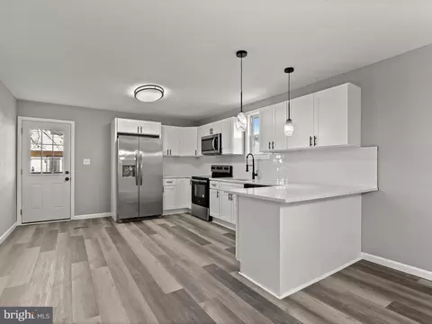 7737 Notley Rd, Pasadena, MD 21122 photo 15