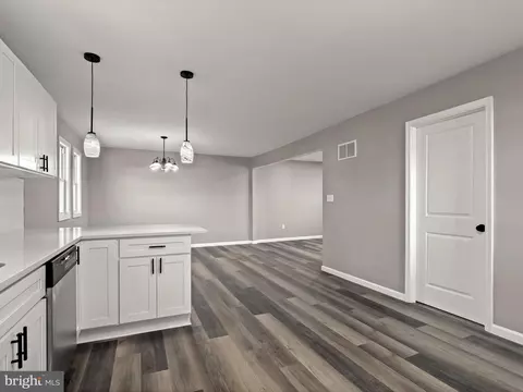 7737 Notley Rd, Pasadena, MD 21122 photo 10