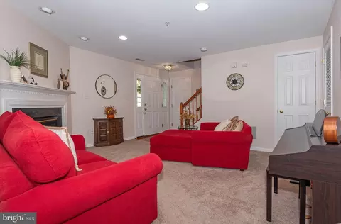 1108 Arrowleaf Ct, Crofton, MD 21114 photo 4