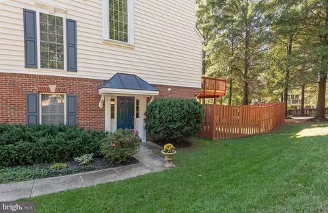 1108 Arrowleaf Ct, Crofton, MD 21114 photo 3