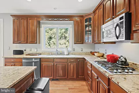 Kitchen - 1181 Old County Rd, Arnold, MD 21012 photo 3 of 5