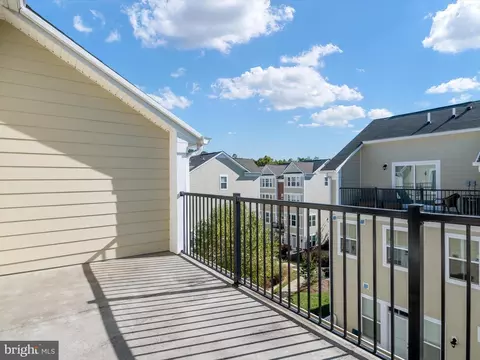 Exterior - 512 Joseph Johnson Dr, Annapolis, MD 21401 photo 5 of 7