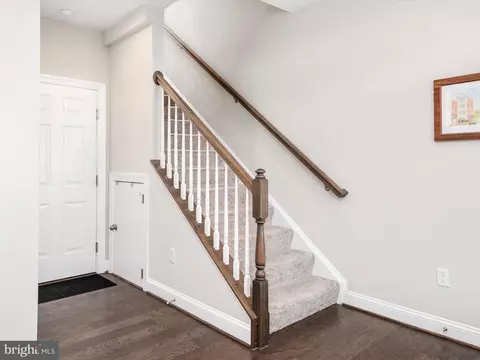 Entry Way - 512 Joseph Johnson Dr, Annapolis, MD 21401 photo 1 of 4