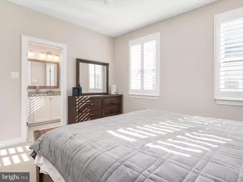 Bedroom - 512 Joseph Johnson Dr, Annapolis, MD 21401 photo 2 of 4