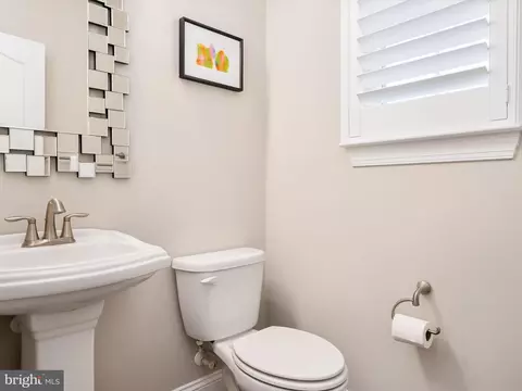 Bath - 512 Joseph Johnson Dr, Annapolis, MD 21401 photo 1 of 4