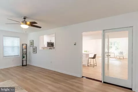 22 W Pasadena Rd, Pasadena, MD 21122 photo 13