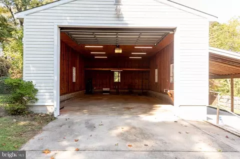 22 W Pasadena Rd, Pasadena, MD 21122 photo 33