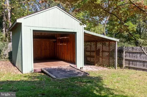 22 W Pasadena Rd, Pasadena, MD 21122 photo 29