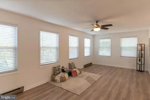 22 W Pasadena Rd, Pasadena, MD 21122 photo 14