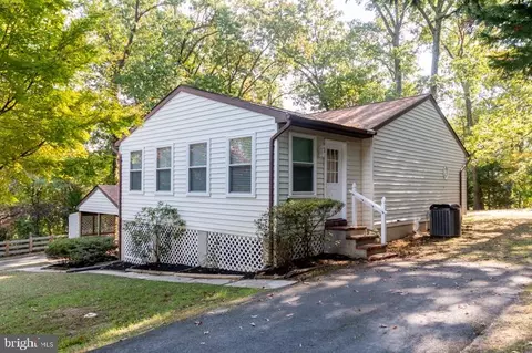 22 W Pasadena Rd, Pasadena, MD 21122 photo 7