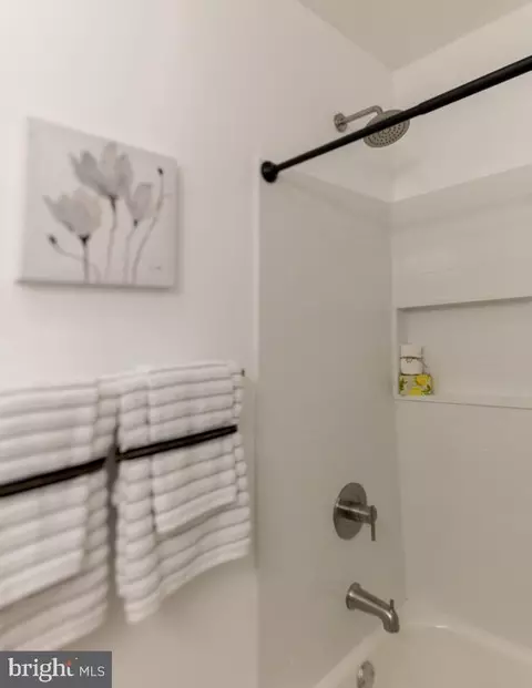 22 W Pasadena Rd, Pasadena, MD 21122 photo 16