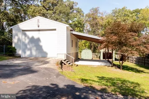 22 W Pasadena Rd, Pasadena, MD 21122 photo 5