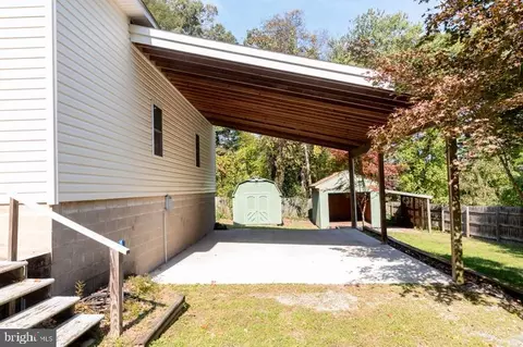 22 W Pasadena Rd, Pasadena, MD 21122 photo 28
