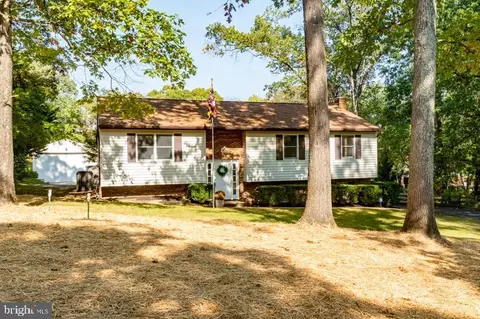 22 W Pasadena Rd, Pasadena, MD 21122 photo 6