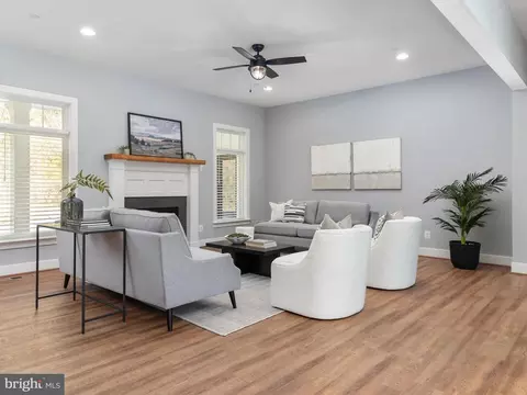 Living - 3910 Jiggsy Ct, Edgewater, MD 21037 photo 1 of 3