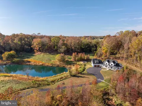 View/Area - 3910 Jiggsy Ct, Edgewater, MD 21037 photo 1 of 11