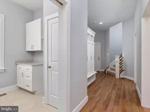 Entry Way - 3910 Jiggsy Ct, Edgewater, MD 21037 photo 3 of 6