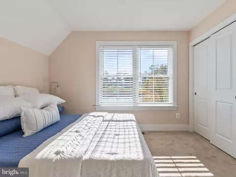 Bedroom - 3910 Jiggsy Ct, Edgewater, MD 21037 photo 10 of 10