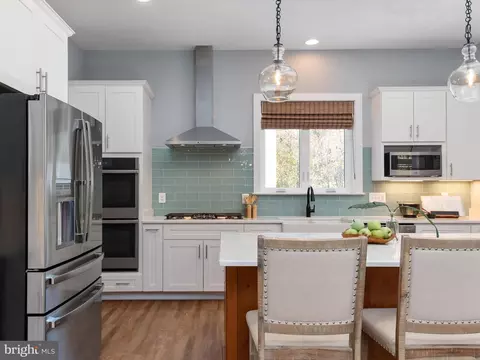 Kitchen - 3910 Jiggsy Ct, Edgewater, MD 21037 photo 1 of 4