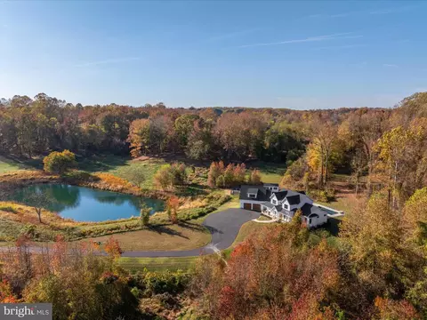 View/Area - 3910 Jiggsy Ct, Edgewater, MD 21037 photo 2 of 11