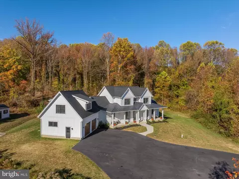 Exterior - 3910 Jiggsy Ct, Edgewater, MD 21037 photo 5 of 14