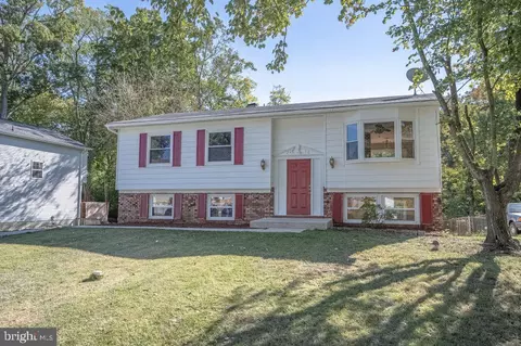 2212 Shore Dr, Edgewater, MD 21037