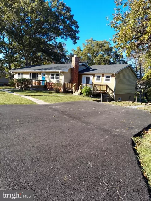 1200 Hillcreek Rd, Pasadena, MD 21122 photo 2